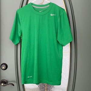 Nike dri-fit short sleeve t-shirt, Small